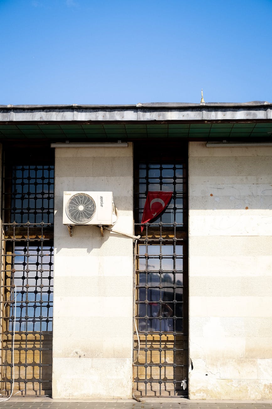 The Cold Air Machine Was Never Invented